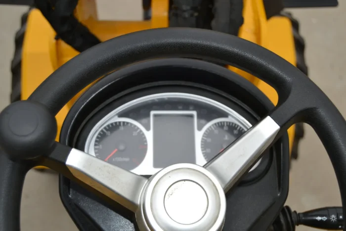 New TYPHON Wheel Loader with Kubota D1105 engine 24 hp 1 ton Load USA - Image 8