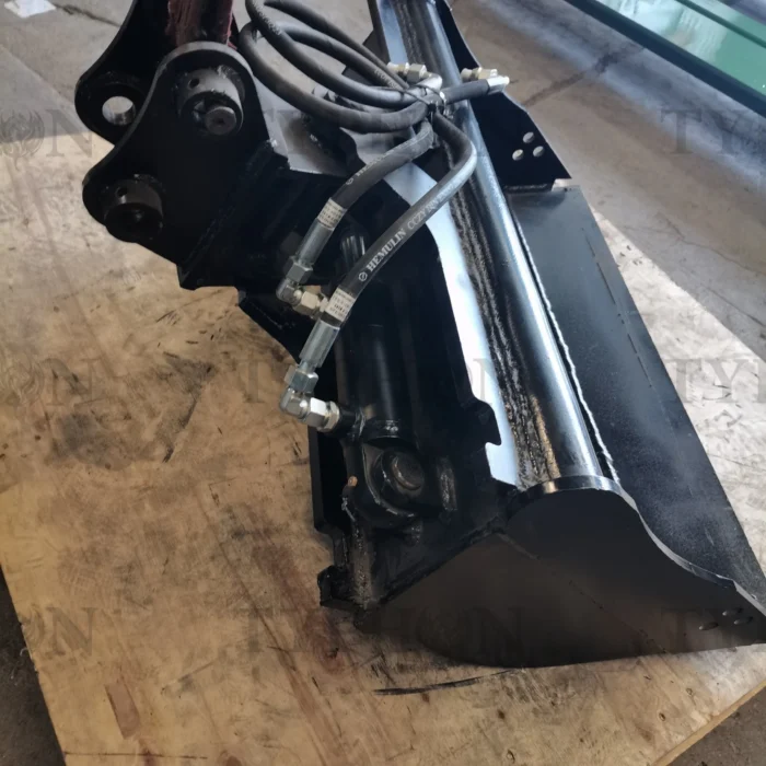 2.5 Ton Excavator Attachment Hydraulic Tilt Bucket 800mm Tilting Bucket 31 inch - Image 4