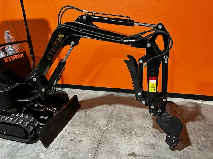 KYMRON® RH14G Mini Excavator (w/ Side Swing Boom & Retractable Tracks) - Image 6
