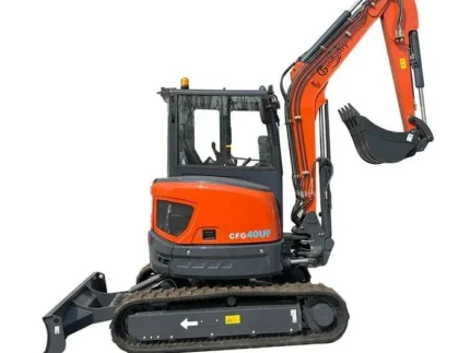 AGT CFG‑40UF 4‑Ton Mini Excavator – Kubota D1703 Diesel | EPA Certified