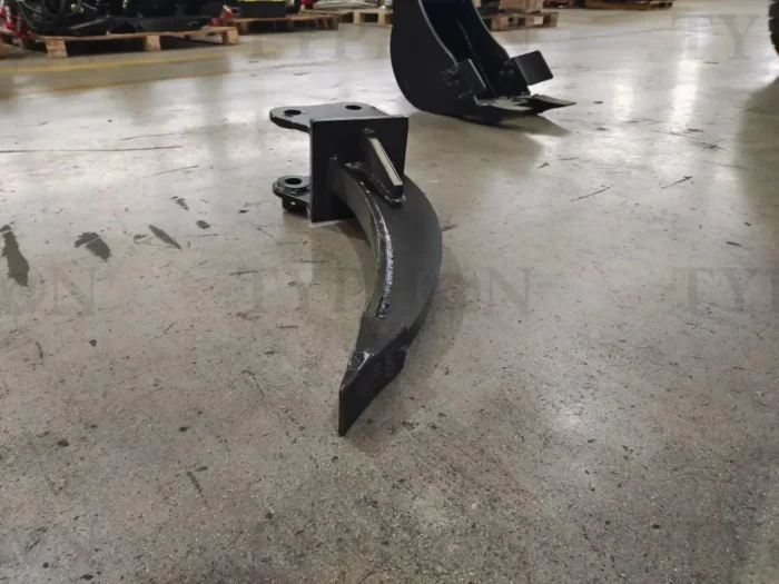 2.5 Ton Mini Excavator Attachment Ripper Single Shank TYPHON Digger Attachment - Image 2
